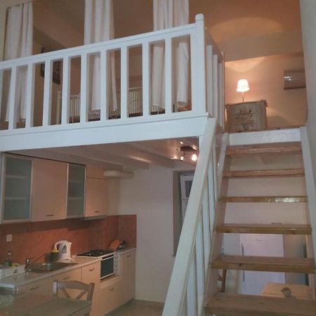 Roula'S Suites Ándros Eksteriør billede