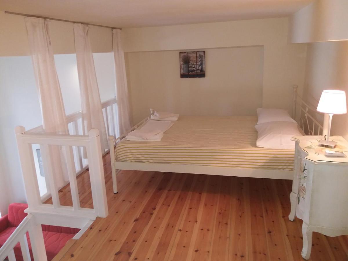 Roula'S Suites Ándros Eksteriør billede