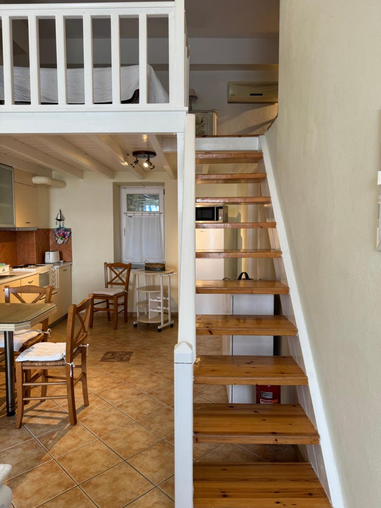 Roula'S Suites Ándros Eksteriør billede